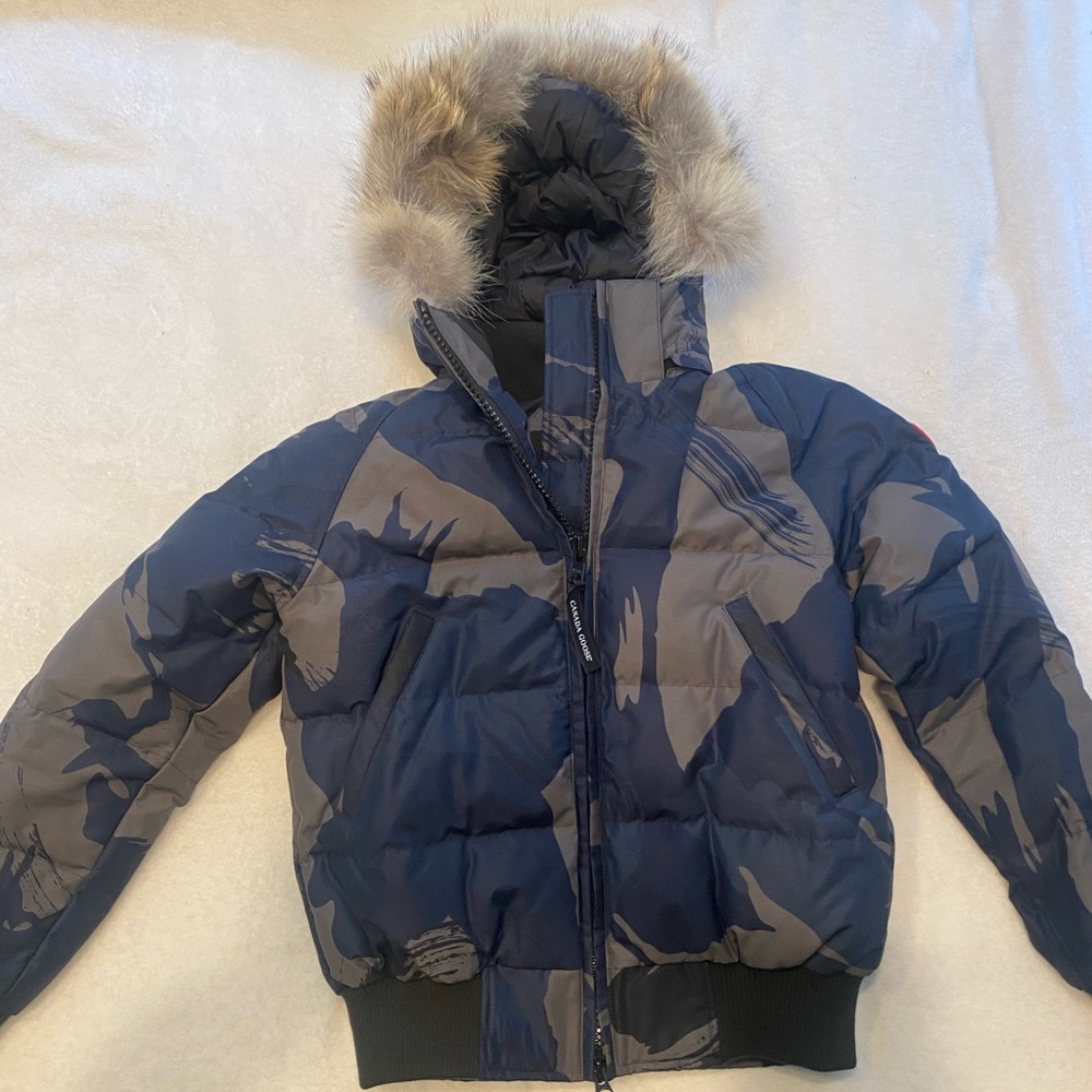 Canada Goose Mens medium Savona Bomber